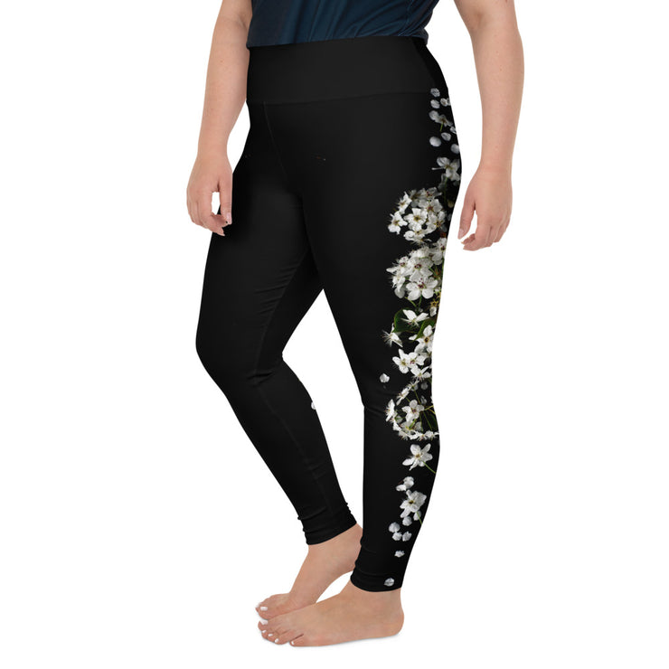 Athleisure Plus Size Leggings with great prints and colorful patterns like Athleisure leggings by Lululemon Athletica, Fabletics, Sweaty Betty, Under Armour, Nike and Adidas 