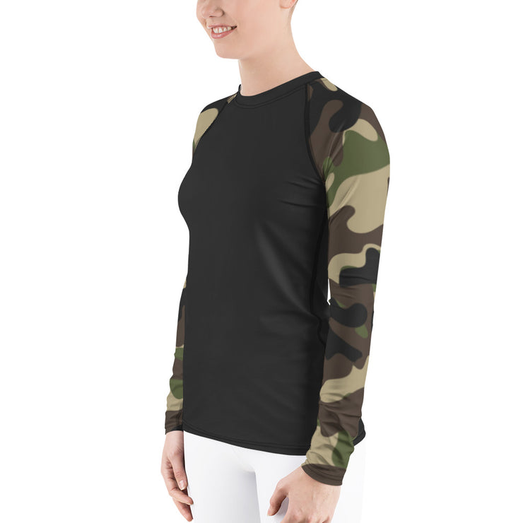 "Hide n' Seek" Land & Sea Fitness Top in Bark Brown