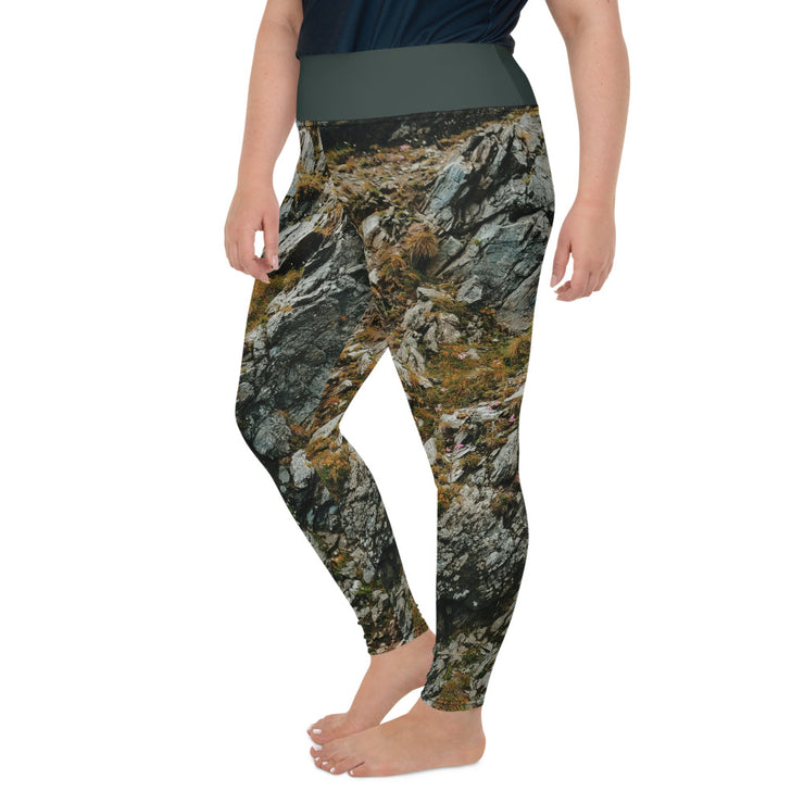 Athleisure Plus Size Leggings with great prints and colorful patterns like Athleisure leggings by Lululemon Athletica, Fabletics, Sweaty Betty, Under Armour, Nike and Adidas 