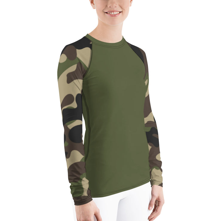 "Hide n' Seek" Land & Sea Fitness Top in Military Green